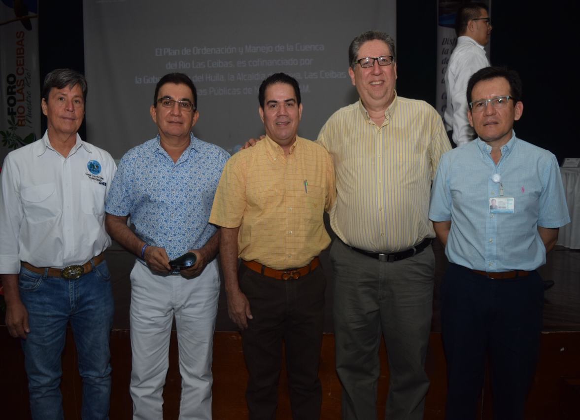 Víctor Hugo Trujillo; Representante legal del Comité Cívico Rio Las Ceibas; Hernán Motta Escobar, José Ancízar Aguirre Araque, Universidad Santo Tomas; Luis Alberto Tamayo Manrique, director del Sena Huila y Cándido Herrera González subdirector del Sena.